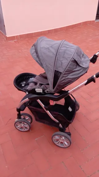 Carro de bebé completo (capazo+silla)