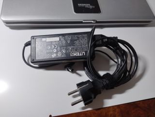 Fujitsu Siemens Amilo PC funzionante