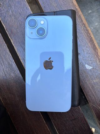 iPhone 14 Blu + iPhone 15 Rosa