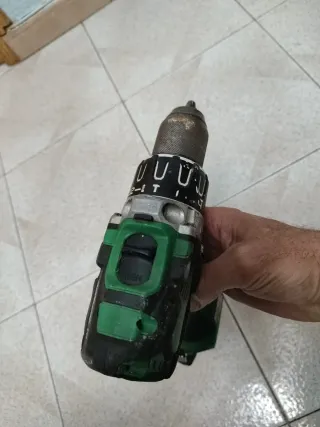 Taladro Percutor Hikoki DV18DBL2 Brushless