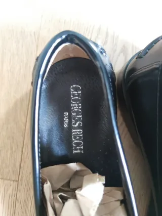 Mocasines clásicos de cuero negro