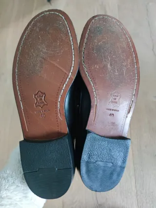 Mocasines clásicos de cuero negro