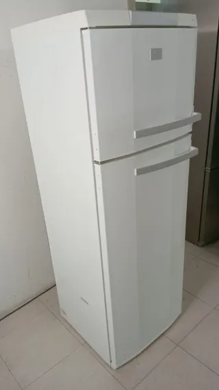 Nevera AEG