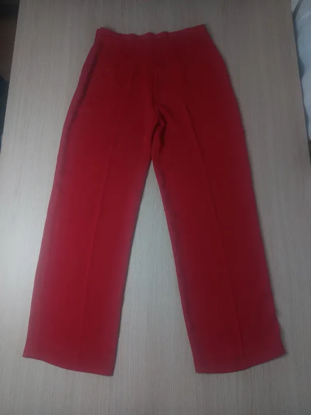Pantalón ancho rojo