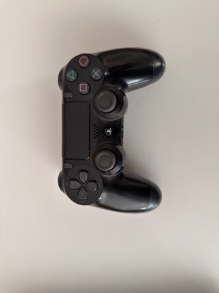 PS4 Slim 1TB FIFA 18 con mando