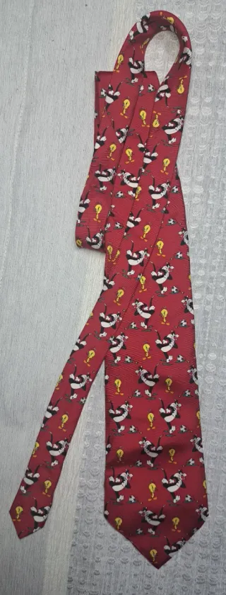 Corbata Roja Piolin y Silvestre