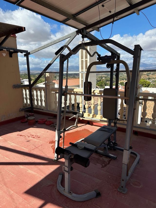 Máquina de musculación multifunción