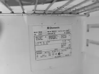 Refrigerador de gas para autocaravana Dometic RM53