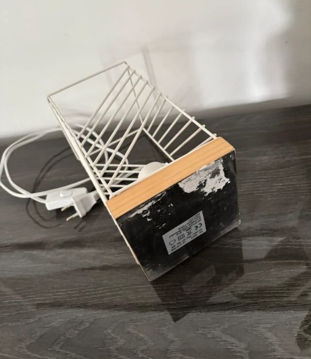 Lámpara de mesa diseño moderno