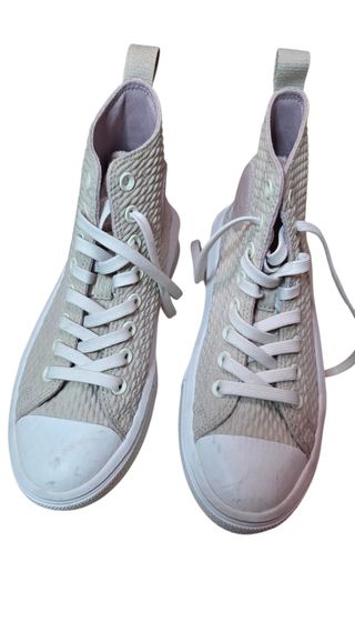 Converse Plataforma Beige y Blancas