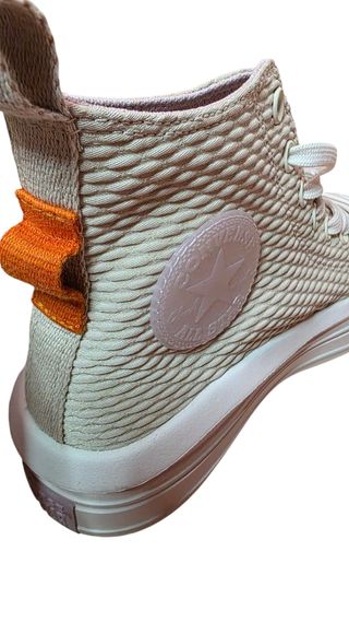 Converse Plataforma Beige y Blancas