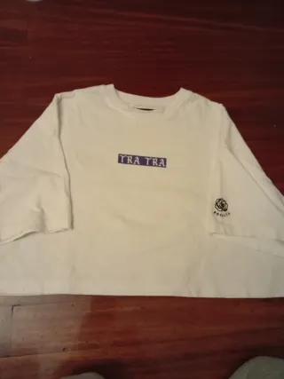 Camiseta Pull&Bear by Rosalía TRA TRA