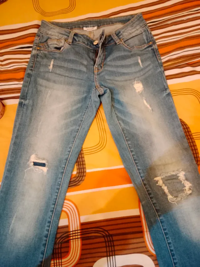 Vaqueros Promod desgastados
