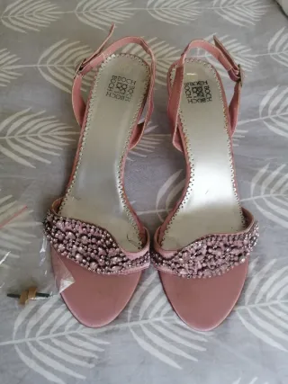 Regalo sandalias fiesta Boch,color rosa talla 40