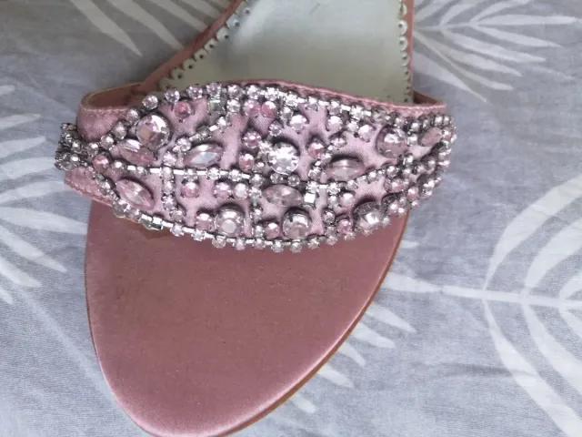 Sandalias fiesta Boch,color rosa talla 40