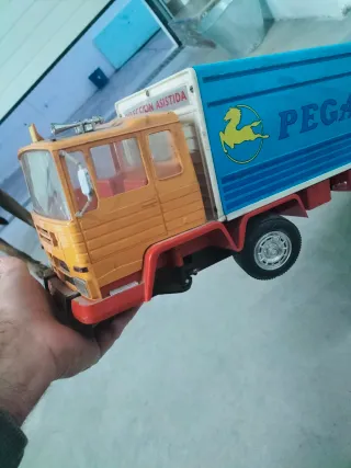 Camión Pegaso Rico Antiguo