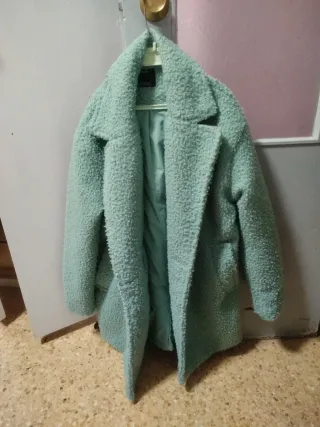 Abrigo , cazadora y pañuelos