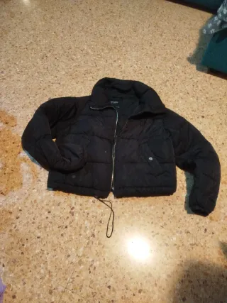 Abrigo , cazadora y pañuelos