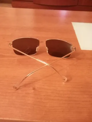 Gafas Cristal Verde Montura bañada en oro.