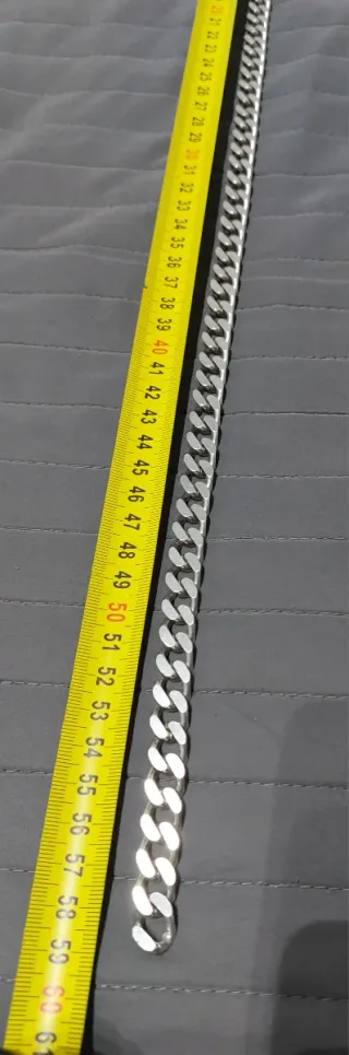 Cadena de plata estilo cubano