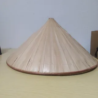 Sombrero Arrocero Vietnamita Beige de paja