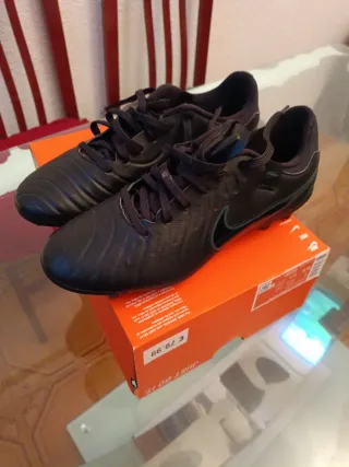 Zapatos de fútbol Nike Talla 40