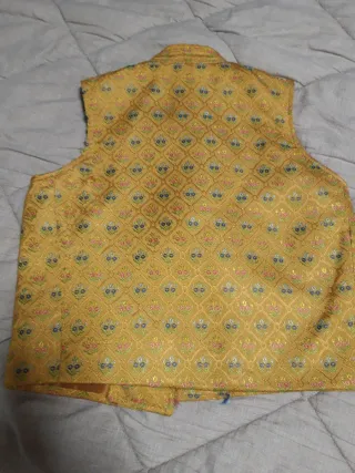 Chaleco fallero infantil dorado estampado