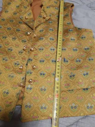 Chaleco fallero infantil dorado estampado