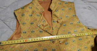 Chaleco fallero infantil dorado estampado