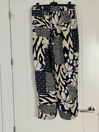 Pantalón estampado patchwork