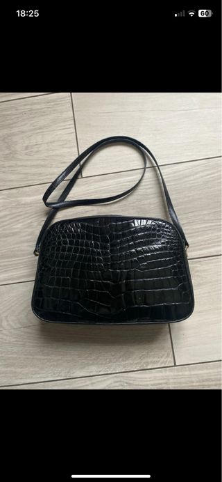 Borsa tracolla vintage effetto coccodrillo nera