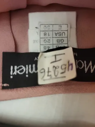 Traje elegante mujer chaqueta y falda