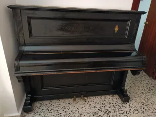 Piano antiguo Ortiz & Cusso