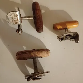 Set 3 Apriscatole Vintage Manico Legno