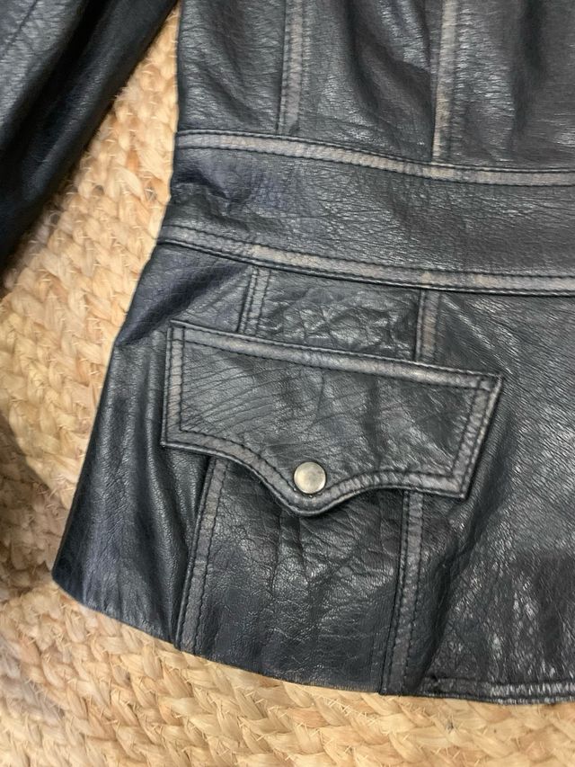 Chaqueta de piel vintage negra