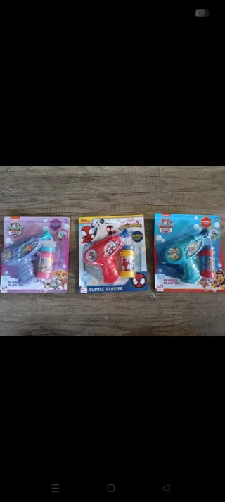 Pistola burbujas Paw Patrol.La tengo en Rojo