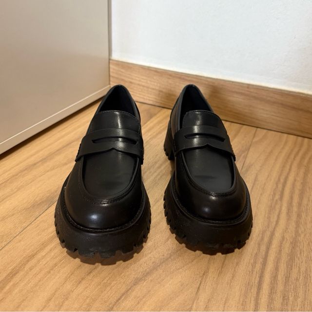 MOCASINES SUELA TRACK NEGROS STRADIVARIUS