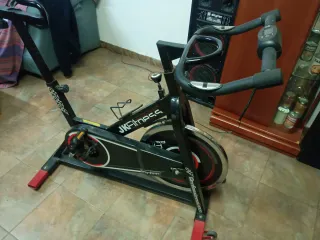 Bicicleta Spinning JK Fitness