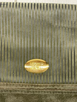 Pochette Franco e Nadia in velluto verde