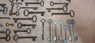 Set di chiavi antiche