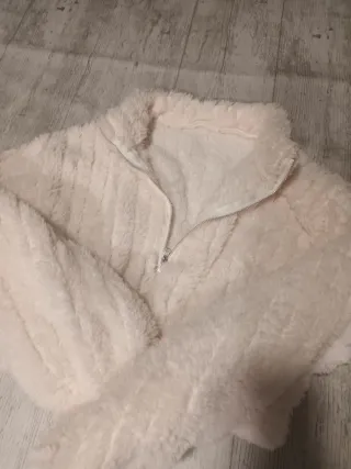 Chaqueta corta peluche rosa