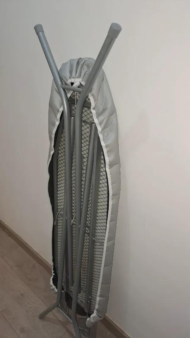Tabla de planchar plegable