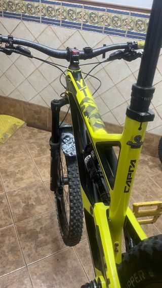 Bicicleta Enduro YT Capra 2017