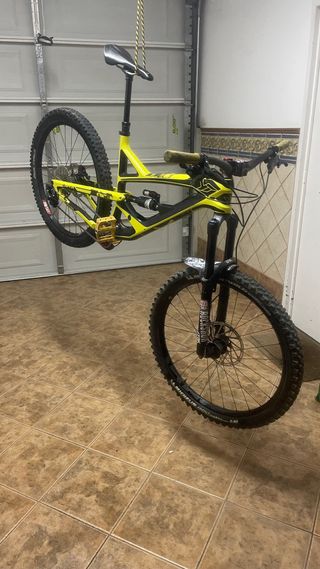 Bicicleta Enduro YT Capra 2017