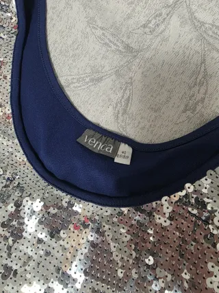 Vestido de fiesta con lentejuelas plateadas