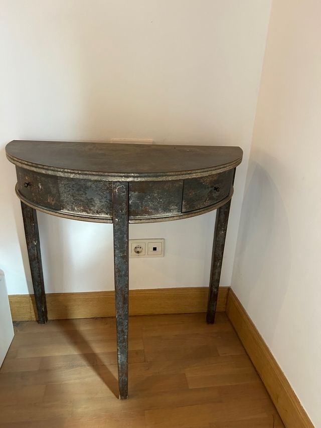 Tavolo consolle mezzaluna in metallo grigio