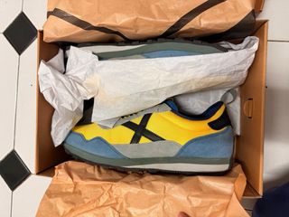 Zapatillas Munich Um Azul Amarillo