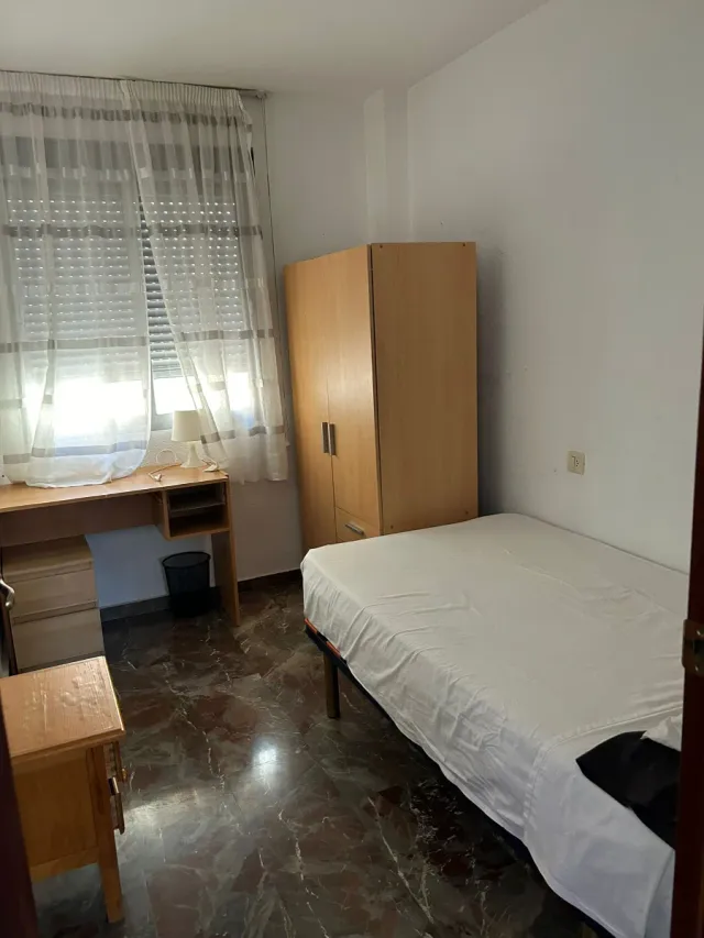 Alquiler de habitaciones para estudiantes, chicas.