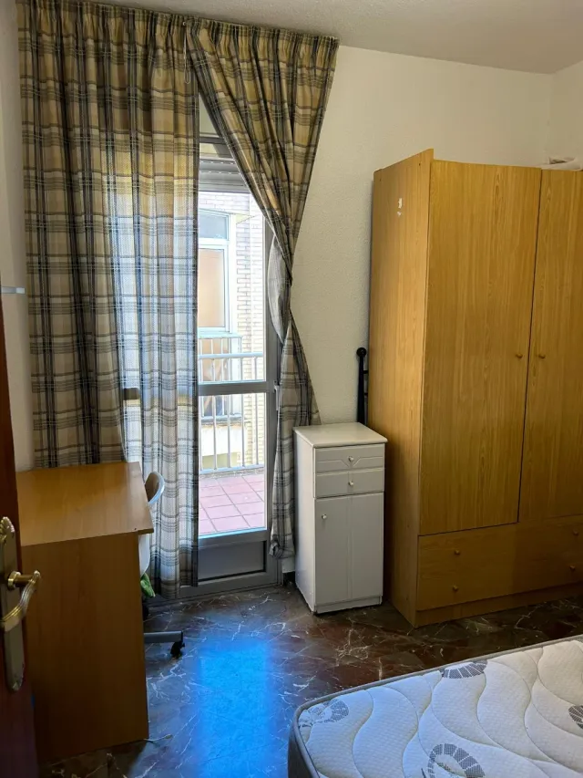 Alquiler de habitaciones para estudiantes, chicas.