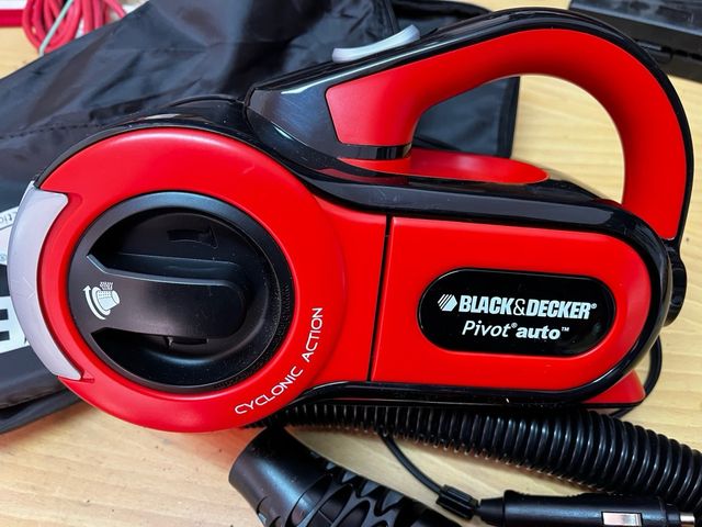 Aspiradora  coche Black&Decker Pivot Auto